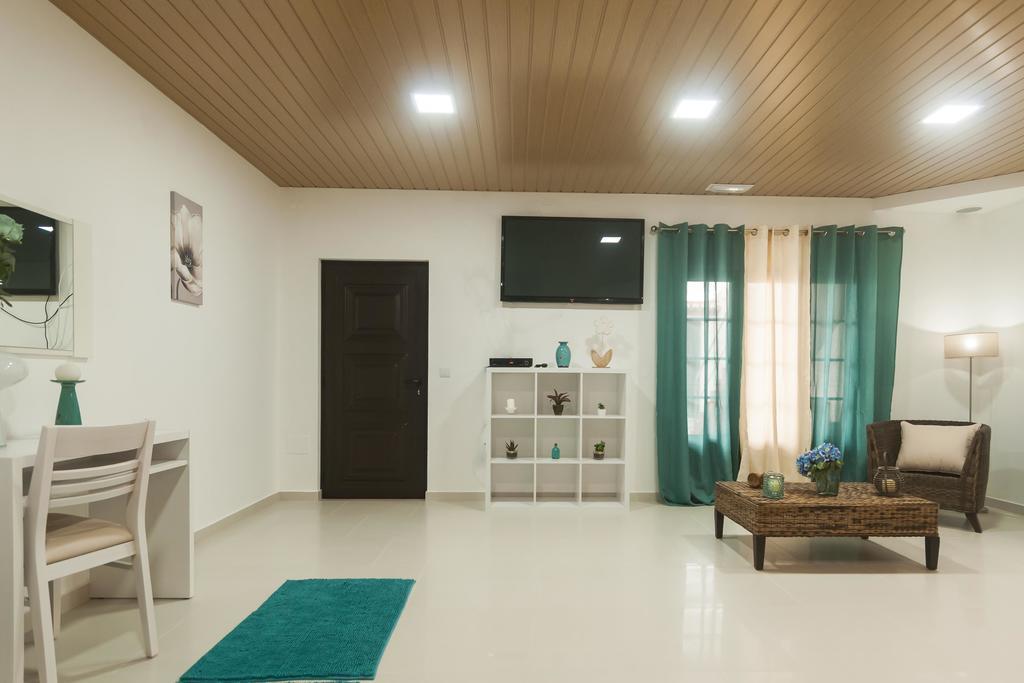 West Side Guesthouse 페니케 외부 사진